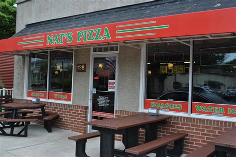 Nats pizza - The thin-crust, Neapolitan-style pizza served at nat's new york pizzeria originated in the kitchens of nat and franco's great, great, great grandmothers in Naples, Italy, in the early 1900s.